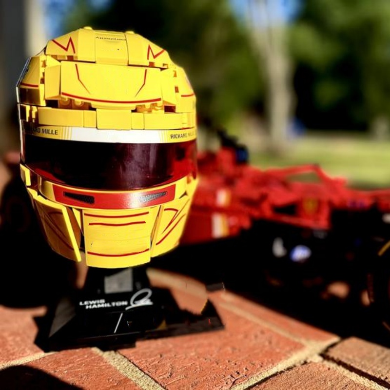 884pcs Bricks Moc Scuderia HP  - Kids Toys John Lewis ulasan dan harga